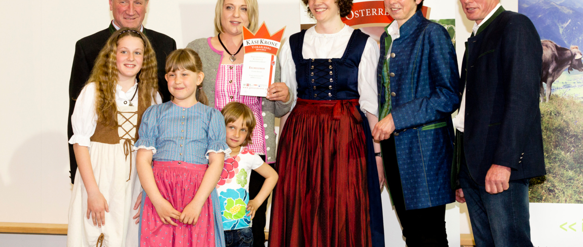 Landesrat Ing. Erich Schwärzler gratuliert ebenso wie DI Elisabeth Zeiner (Ländle Marketing), Landes- und Bundesbäuerin Andrea Schwarzmann und Landwirtschaftskammerpräsident Josef Moosbrugger