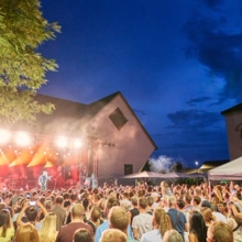 Sommer am Platz Thorsteinn Einarsson_2022@Miro Kuzmanovic80 (1)