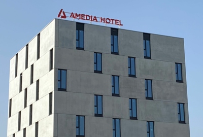 Außenansicht_Amedia Hotel_2021@Victoria Wintgen Außenansicht_Amedia Hotel_2021@Victoria Wintgen