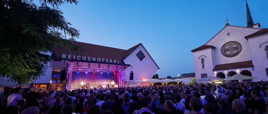 TheMonroes_SommerLustamPlatz_2018_weißer_Schirm@MarcelHagen(47) TheMonroes_SommerLustamPlatz_2018_weißer_Schirm@MarcelHagen(47)