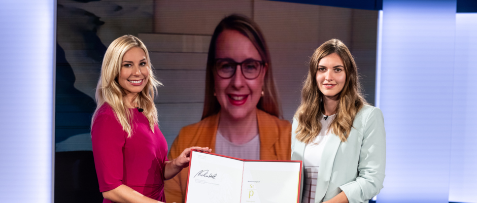 Übergabe Nina Kraft & Edita Dragolj_2020@Bundesministerium Digitalisierung und Wirtschaftsstandort Übergabe Nina Kraft & Edita Dragolj_2020@Bundesministerium Digitalisierung und Wirtschaftsstandort