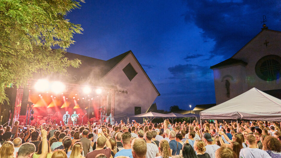 Sommer am Platz Thorsteinn Einarsson_2022@Miro Kuzmanovic79 Sommer am Platz Thorsteinn Einarsson_2022@Miro Kuzmanovic79