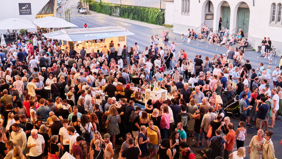 Sommer am Platz 2022_Moose Crossing_The Rubberneckers@Miro Kuzmanovic26 Sommer am Platz 2022_Moose Crossing_The Rubberneckers@Miro Kuzmanovic26