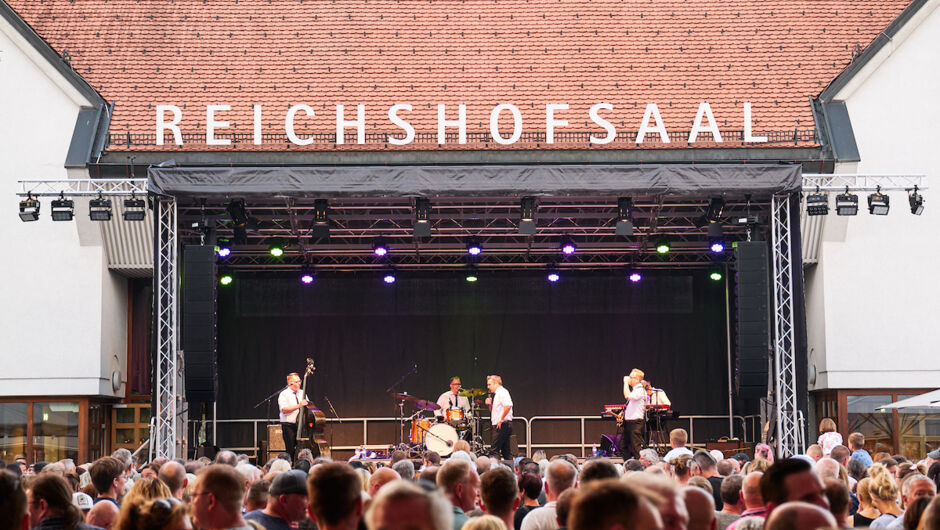 Sommer am Platz_The Monroes_2022@Miro Kuzmanovic3 Sommer am Platz_The Monroes_2022@Miro Kuzmanovic3