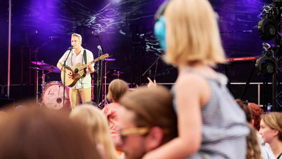 Sommer am Platz Thorsteinn Einarsson_2022@Miro Kuzmanovic43 Sommer am Platz Thorsteinn Einarsson_2022@Miro Kuzmanovic43