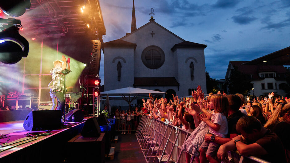 Sommer am Platz Thorsteinn Einarsson_2022@Miro Kuzmanovic64 Sommer am Platz Thorsteinn Einarsson_2022@Miro Kuzmanovic64