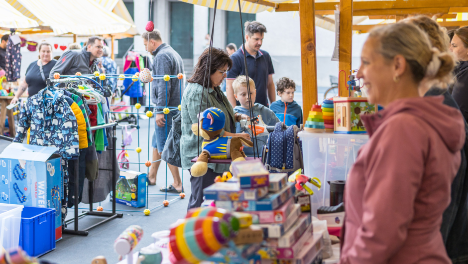 Kinderflohmarkt2025@Mike_Siblik (4) Kinderflohmarkt2025@Mike_Siblik (4)
